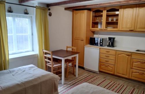 Turku Apartamento | Saunallinen huone omakotitalossa - old wood house -