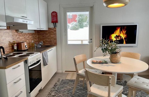 Luopioinen Casa | Saunallinen minitalo keskellä ulkoilukylää