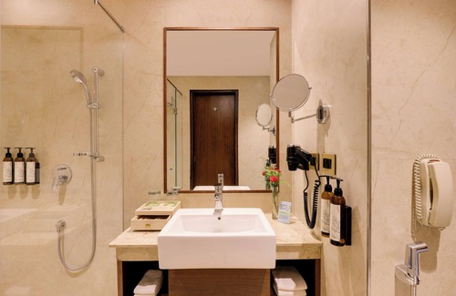 Agra Hotel | Saura Hotel Club Mahindra Associate
