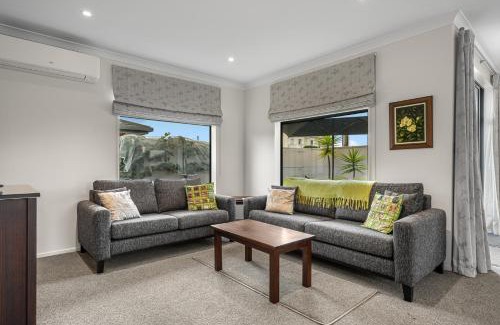 Blenheim Casa | Sauvignon Place - Blenheim Holiday Home