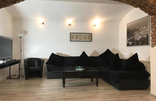 Wesoła Zachod Hotel | Private pub