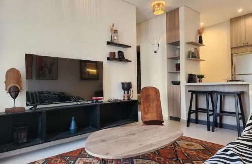 Gemmayzeh Apartamento | Savanna Tribal Charm Meets Modern Comfort