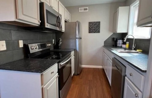 College Station Apartamento | Savannah: 1st Floor-Walk to A&M-Comfy King Beds