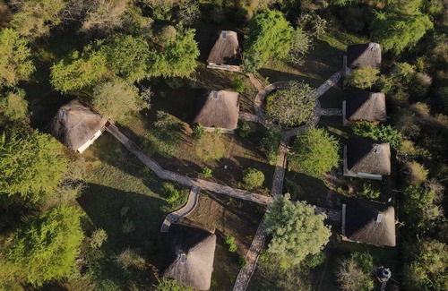 Paraa Cabina | savannah murchison lodge