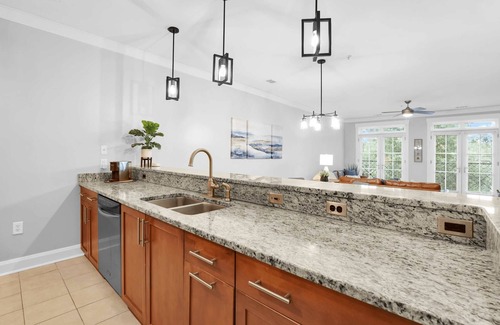 Old West Broad Neighborhood Apartamento | Savannah Residences|Private Parking|5BR/4BA