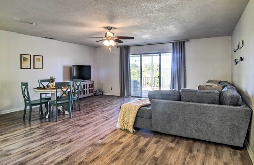 Thunderbolt Casa | Savannah Townhome w/ Deck - 15 Mi to Beach!