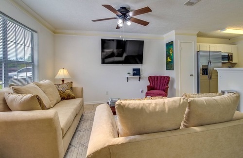 Whitemarsh Island Casa | Savannah Vacation Rental ~ 8 Mi to River Street!