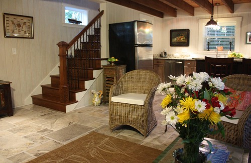 Whitemarsh Island Cabaña | Guest House en la isla de la orilla del río Raíces con muelle de aguas profundas