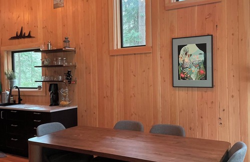 Savary Island Cabina | Savary Mid Island Modern