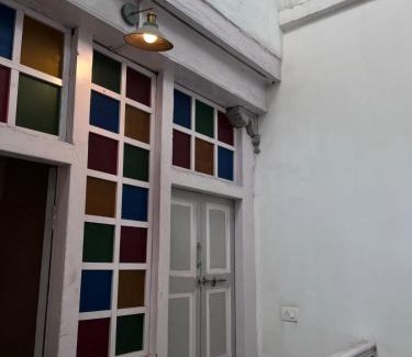 Ahmedabad City Centre Cama Y Desayuno | Savita Ba Ni Haveli A Heritage House