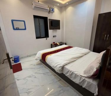 Gaya Hotel | Savittri inn