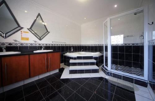 Rondebosch East Cabina | Savoy Lodge