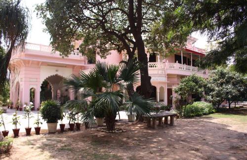 Jalandhar Cama Y Desayuno | Savrupson Heritage Home