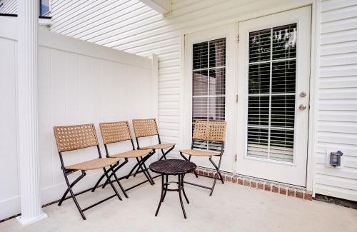 Pooler Casa | Savvy Retreat Pooler King Bed Gym Pool