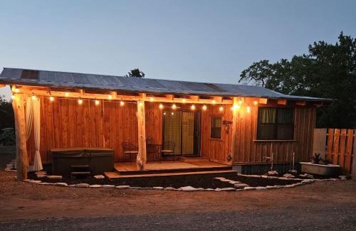 Fredericksburg Casa | Saw Mill Cabin