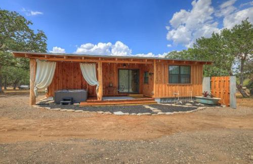 Fredericksburg Casa | Saw Mill Cabin