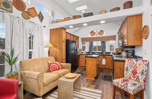 Fredericksburg Casa | Sawmill Cottage