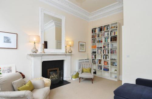 Bonnington Apartamento | Saxe Coburg Place - 325