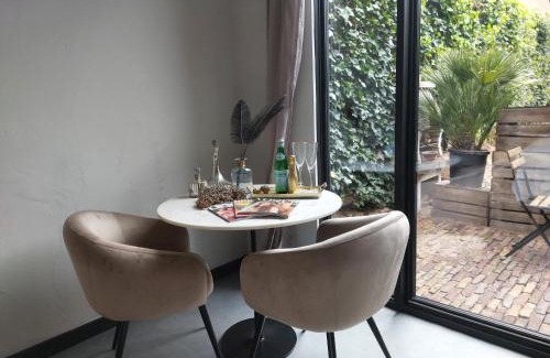Stadskern Cama Y Desayuno | Saya Boutique Hotel