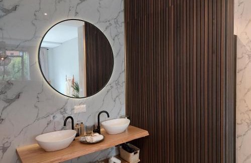 Stadskern Cama Y Desayuno | Saya Boutique Hotel