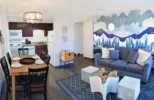 Snowshoe Condominio | SC 5405: Snowfall Sanctuary | Fireplace Glow & Near the Lifts