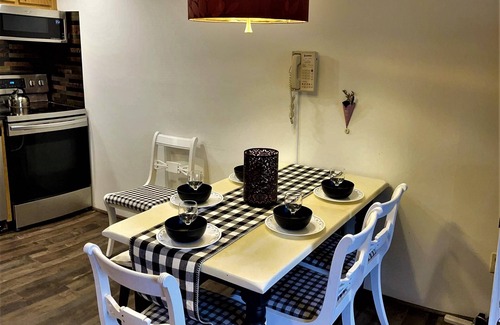 Snowshoe Condominio | SC 5410: Powder Peak Escape | Ski-In Access & Cozy Fireplace
