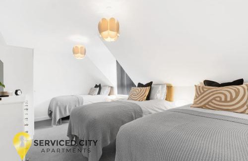 Balsall Common Casa | SCA-Arden House 10min to NEC Sleeps 6 Parks 2 Vans