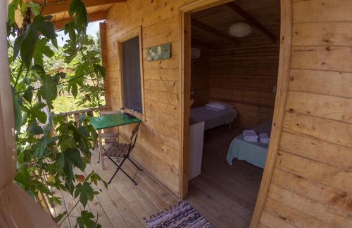 Jala Otro | Scala Bungalows