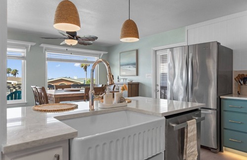 Port Isabel Casa | Scallop Luxury Villa 4 bed 4 bath