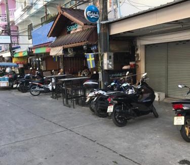 Central Pattaya Casa | Scandalic Bar and Guest house