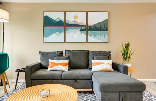 Old Ballard Apartamento | Scandi Boho Seattle Apartment, Walk to Waterfront!