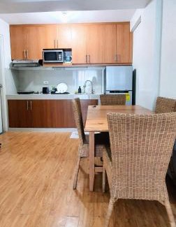 Santa Rosa Apartamento | SCANDIA SUITES AT SOUTH FORBES Homey & Cozy 2-Bedroom Condo
