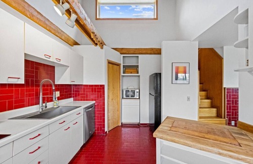Fairbanks Casa | Scandinavian Aurora Villa