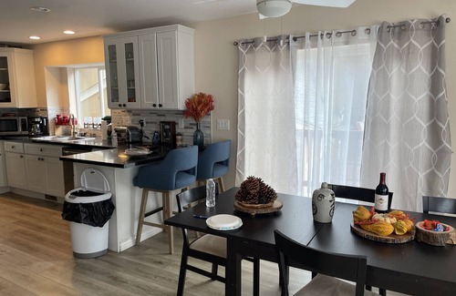 Boulder Bay Chalet De Esquí | Scandinavian Chalet in Coveted Boulder Bay-- 5 mins walk lake & near Ski Resort