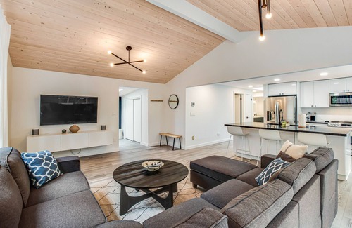 Anderson Island Casa | Scandinavian gem with large deck, AC, & Riviera Community Club access