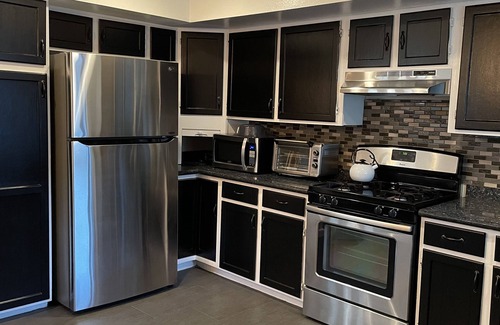 Van Nuys Casa | Scandinavian on Sylvan