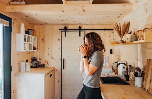 Swannanoa Casa | Scandinavian Retreat, Mountain View, and 20 Minutes to Asheville!
