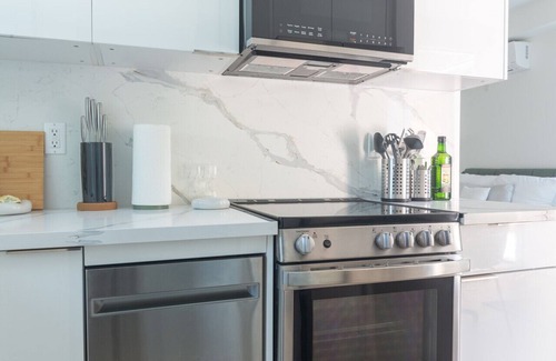 North Hollywood Apartamento | Scandinavian-Style 1BR Apartment BUILT 2024 (p80)