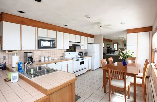 Eastward Look Casa | Scarborough Beach Resort Oasis