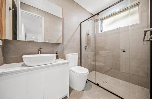 Scarborough Casa | Scarborough Escape, New 3Br Suite, 131