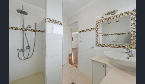 Redcliffe Apartamento | Scarborough Private Accommodation B