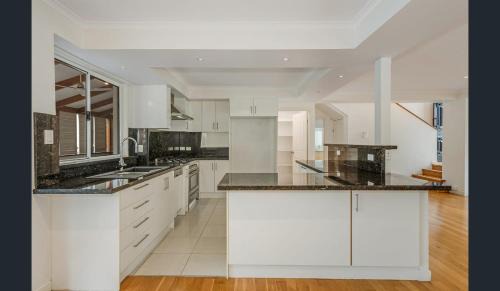 Redcliffe Apartamento | Scarborough Private Accommodation B