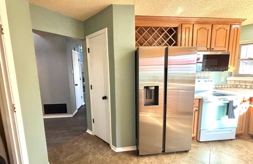Farmers Branch Casa | Scarlet Oak Home: Charming 3-bedroom house in Farmers Branch