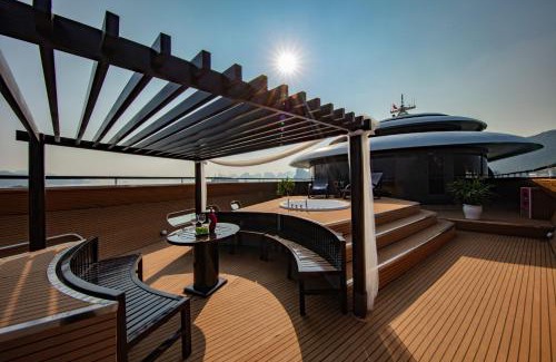 Bai Chay Alquiler De Eote | Scarlet Pearl Cruises - Wonder On Lan Ha Bay