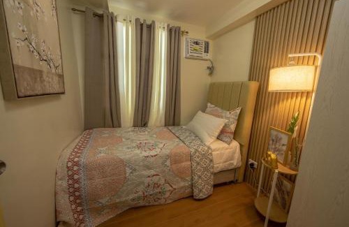 Sasa Hotel | Scarlet Suites Condominium
