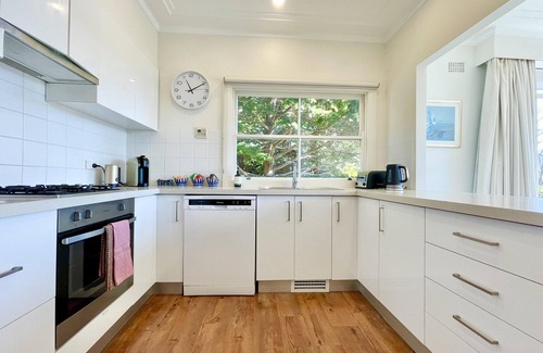 Blackheath Casa | Scarlett's Place - Golf Retreat, 4 Bedroom, 2 Bathroom, Sauna, BBQ, Deck, Accessible