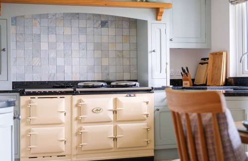 Crosthwaite Casa | SCARSDALE, pet friendly, luxury holiday cottage in Crosthwaite