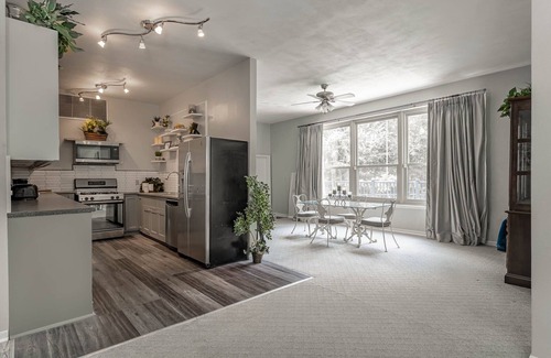 Quad Cities Casa | Scenic 1 Bedroom