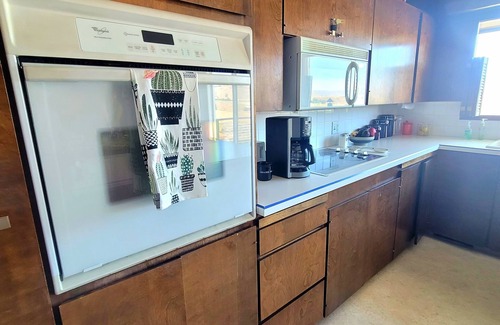 Okanogan Casa | Scenic 3-Bedroom Getaway with Stunning Views & Ample Space in Okanogan
