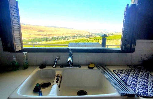Okanogan Casa | Scenic 3-Bedroom Getaway with Stunning Views & Ample Space in Okanogan